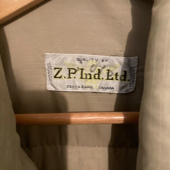 Down-Filled Beige Puffer Coat - Silver Hardware - Picture 4 of 5